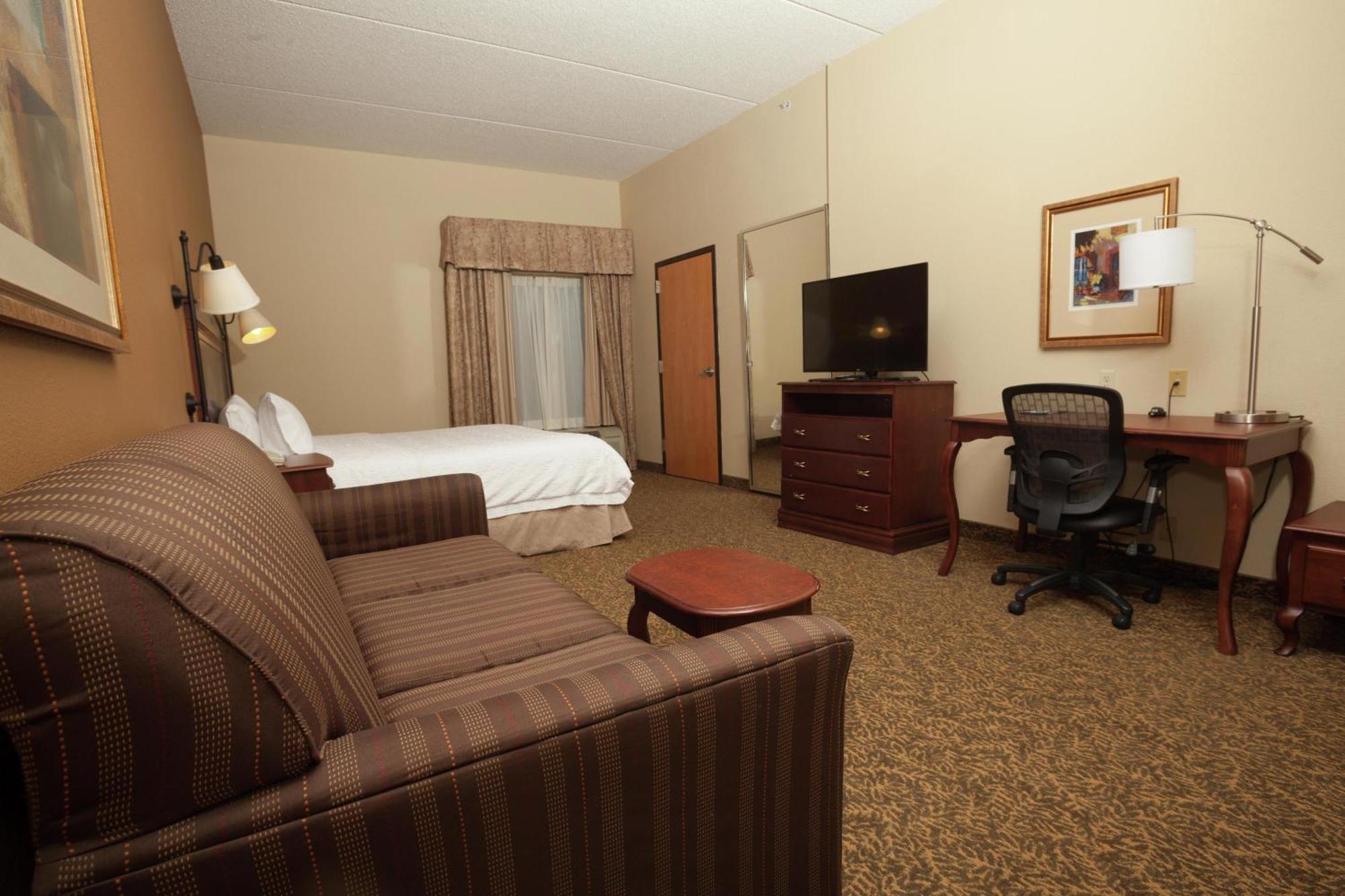 King Room with Sofa Bed and Study - Non-Smoking,1758326647:JPEG